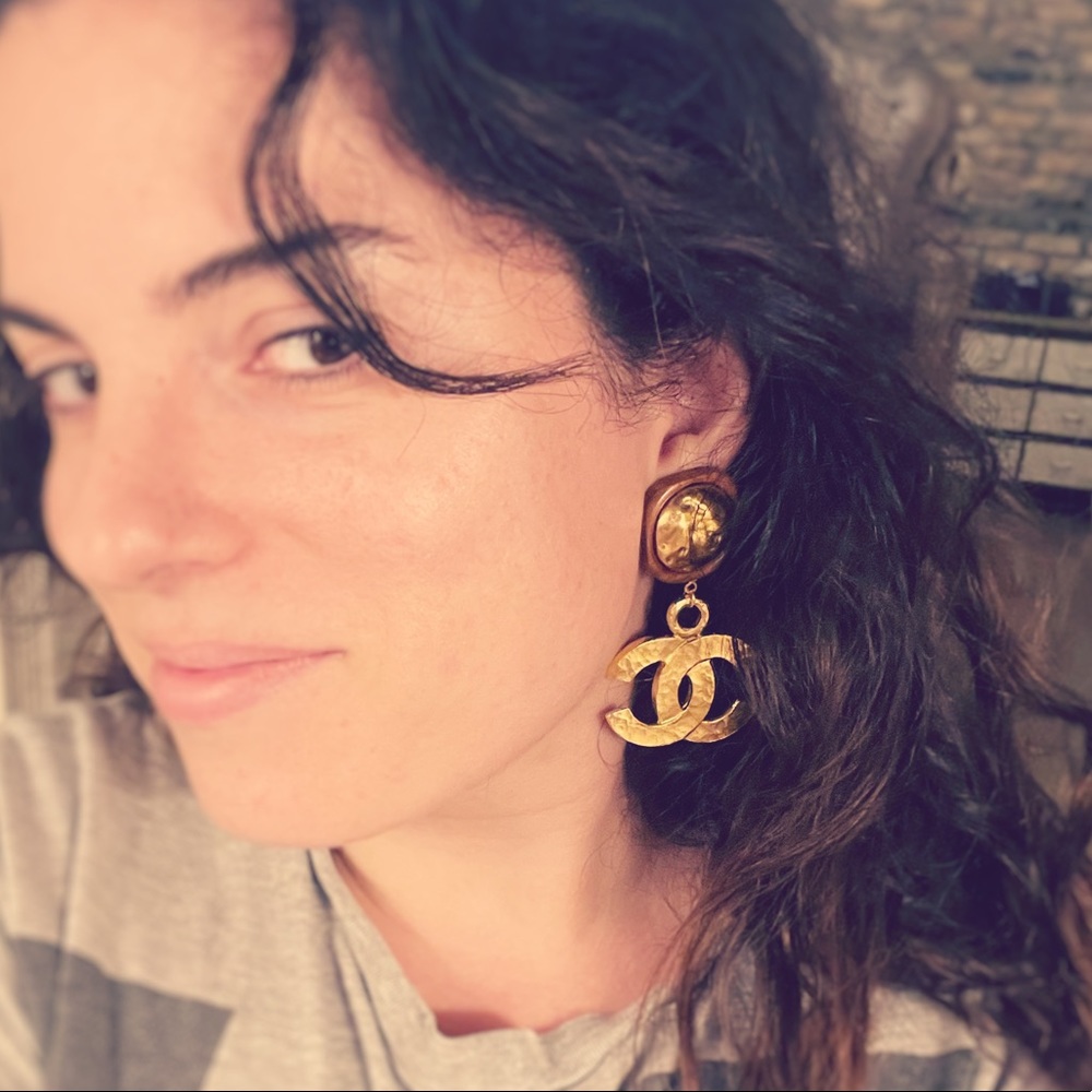 SOLD! Giant vintage CHANEL runway earrings - Picture 3 of 6